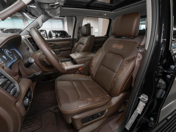 Ram 1500 V Рестайлинг с пробегом 2025 года, цена 11 300 000 рублей, 100 км, пикап, Автокод Объявления