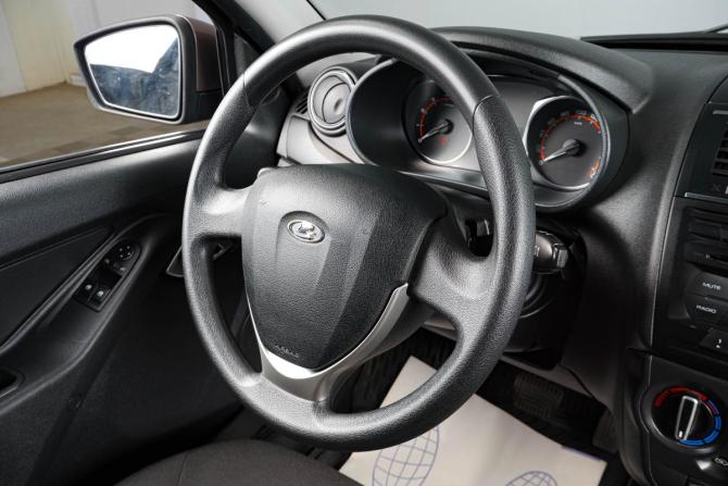 Lada (ВАЗ) Granta I Рестайлинг с пробегом 2019 года, цена 799 000 рублей, 65000 км, седан, Автокод Объявления