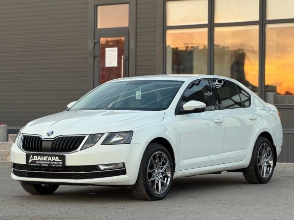 Skoda Octavia III (A7) Рестайлинг с пробегом 2018 года, цена 1 599 000 рублей, 188290 км, лифтбек, Автокод Объявления