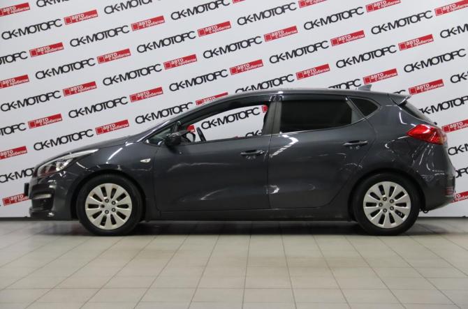 Kia Ceed II Рестайлинг с пробегом 2017 года, цена 795 950 рублей, 281063 км, хэтчбек, Автокод Объявления