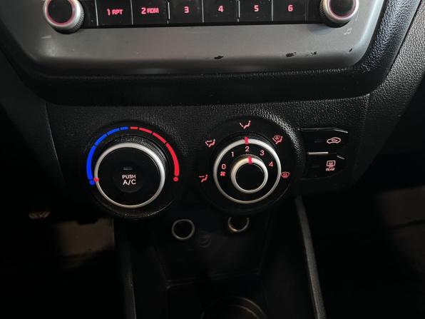 Kia Rio III с пробегом 2012 года, цена 725 000 рублей, 193560 км, седан, Автокод Объявления