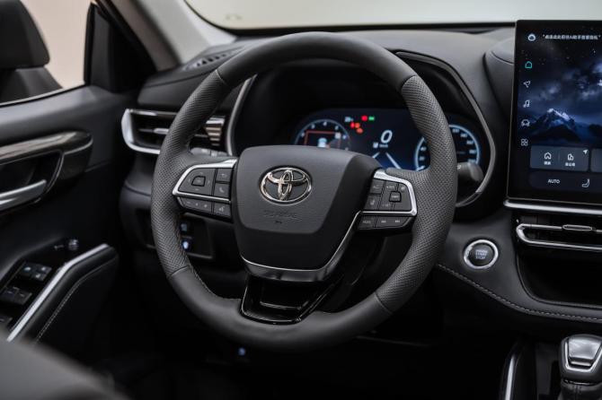 Новый Toyota Highlander IV (XU70) 2026 года, цена 5 275 000 рублей, внедорожник, Автокод Объявления