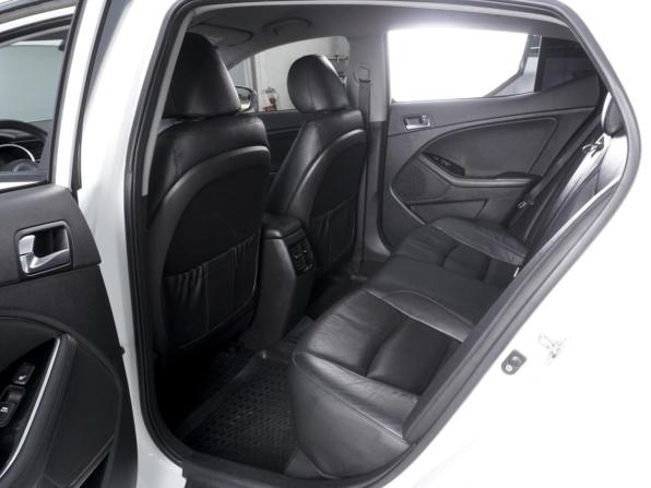 Kia Optima III Рестайлинг с пробегом 2015 года, цена 1 495 000 рублей, 147064 км, седан, Автокод Объявления
