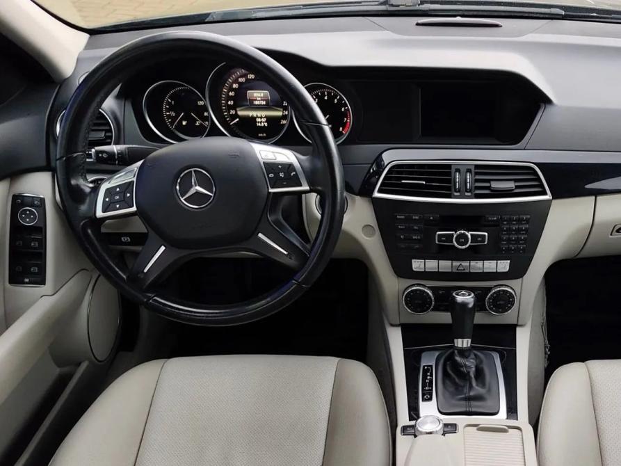 Mercedes-Benz C-Класс III (W204) Рестайлинг Санкт-Петербург  - изображение 9