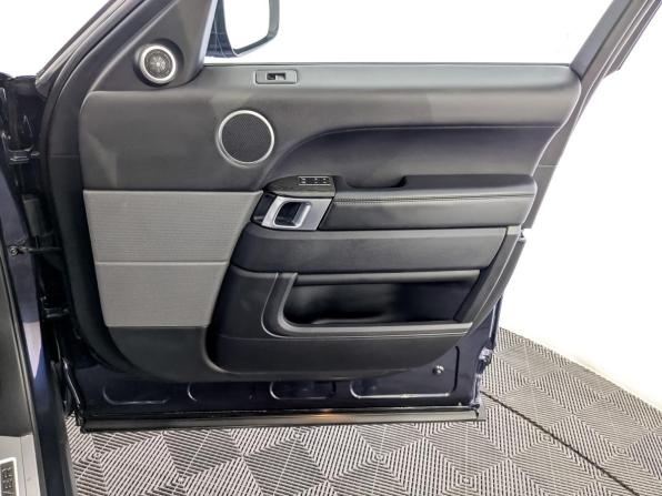 Land Rover Range Rover Sport II с пробегом 2017 года, цена 4 100 000 рублей, 110890 км, внедорожник, Автокод Объявления