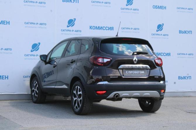 Renault Kaptur I с пробегом 2018 года, цена 1 590 000 рублей, 120000 км, внедорожник, Автокод Объявления