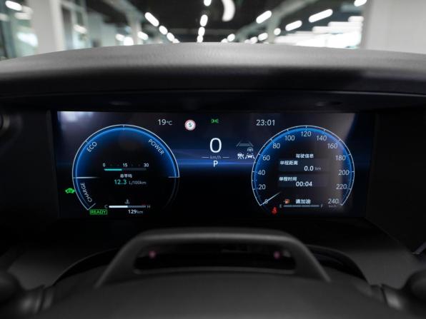 Toyota Camry IX (XV80) China Market с пробегом 2025 года, цена 4 200 000 рублей, 50 км, седан, Автокод Объявления