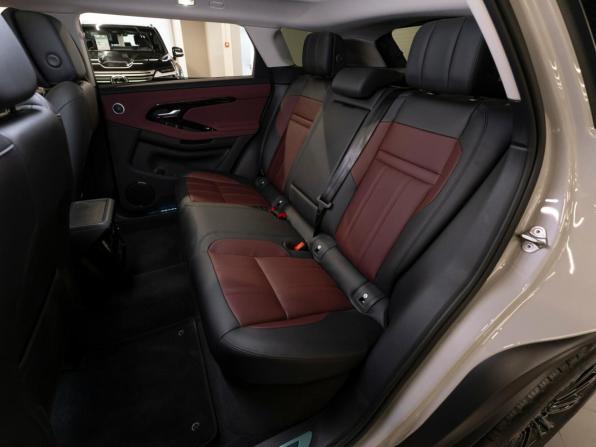 Land Rover Range Rover Evoque II Рестайлинг с пробегом 2025 года, цена 5 580 000 рублей, 50 км, внедорожник, Автокод Объявления