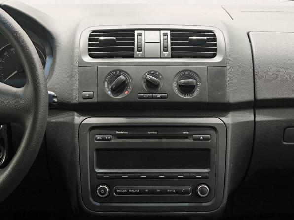 Skoda Fabia II Рестайлинг с пробегом 2012 года, цена 580 000 рублей, 139501 км, универсал, Автокод Объявления