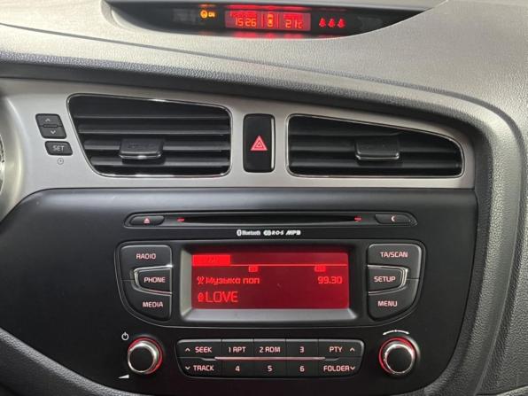 Kia Ceed II с пробегом 2013 года, цена 1 025 000 рублей, 117828 км, хэтчбек, Автокод Объявления