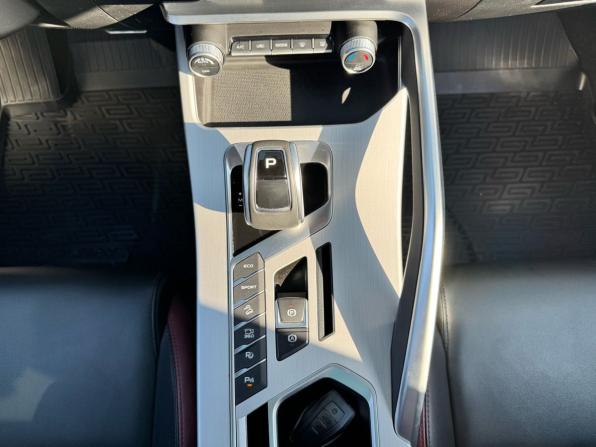 Geely Coolray I с пробегом 2022 года, цена 1 845 000 рублей, 32982 км, внедорожник, Автокод Объявления