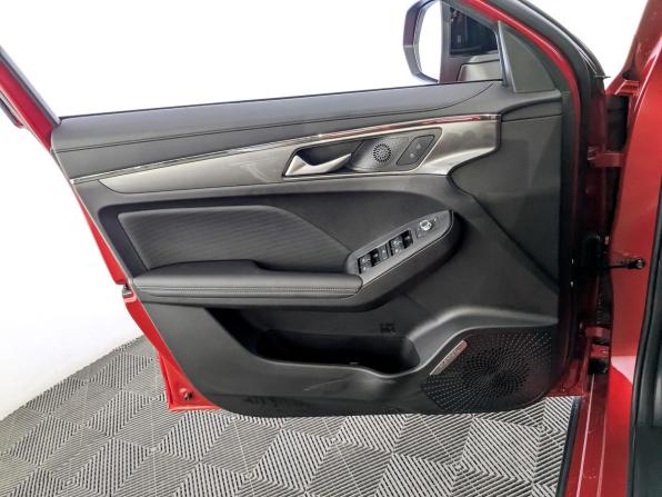 Haval Jolion I Рестайлинг с пробегом 2025 года, цена 2 299 000 рублей, 8269 км, внедорожник, Автокод Объявления