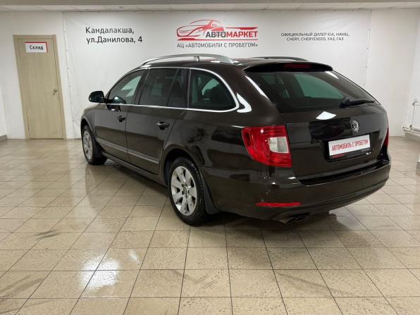 Skoda Superb II Рестайлинг с пробегом 2013 года, цена 899 000 рублей, 260700 км, универсал, Автокод Объявления