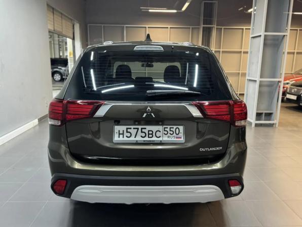 Mitsubishi Outlander III Рестайлинг 3 с пробегом 2020 года, цена 2 127 000 рублей, 110000 км, внедорожник, Автокод Объявления