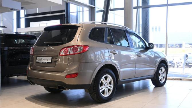 Hyundai Santa Fe II Рестайлинг с пробегом 2010 года, цена 880 000 рублей, 257757 км, внедорожник, Автокод Объявления