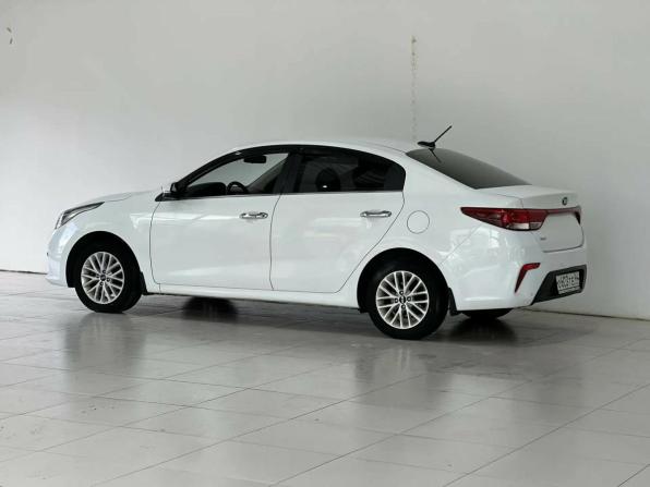 Kia Rio IV с пробегом 2017 года, цена 960 000 рублей, 176850 км, седан, Автокод Объявления