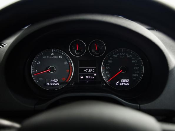 Audi A3 II (8P) Рестайлинг 2 с пробегом 2010 года, цена 839 000 рублей, 234504 км, хэтчбек, Автокод Объявления