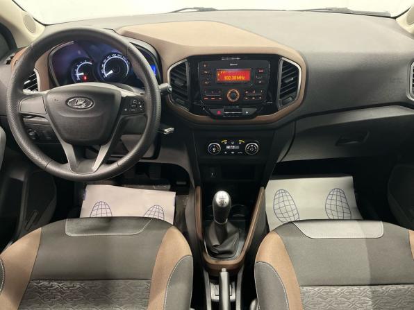 Lada (ВАЗ) XRAY I с пробегом 2018 года, цена 600 000 рублей, 217000 км, хэтчбек, Автокод Объявления