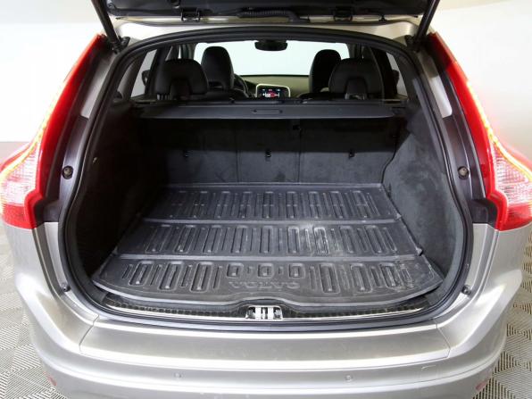 Volvo XC60 I Рестайлинг с пробегом 2015 года, цена 1 790 000 рублей, 268622 км, внедорожник, Автокод Объявления