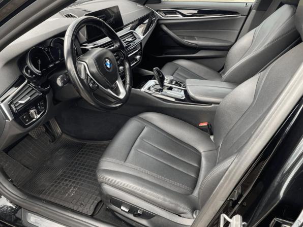 BMW 5 серии VII (G30/G31/G38) с пробегом 2017 года, цена 2 250 000 рублей, 206447 км, седан, Автокод Объявления