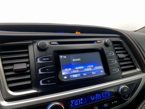 Toyota Highlander III (XU50) с пробегом 2015 года, цена 2 649 000 рублей, 170107 км, внедорожник, Автокод Объявления