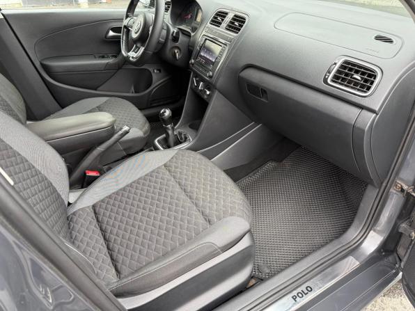 Volkswagen Polo VI (EU Market) с пробегом 2018 года, цена 1 090 000 рублей, 102000 км, хэтчбек, Автокод Объявления