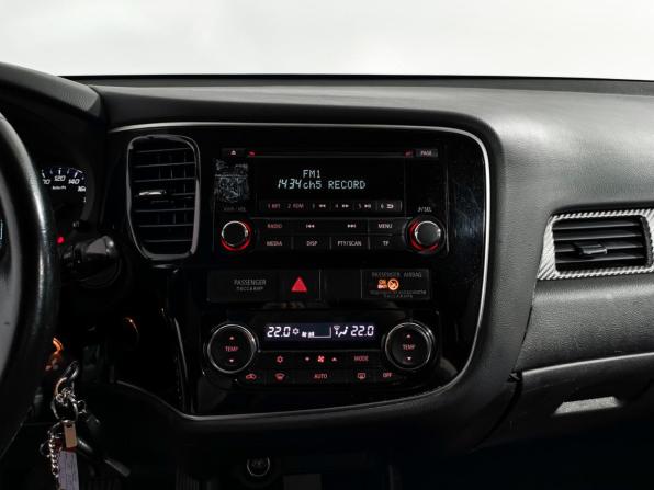 Mitsubishi Outlander III с пробегом 2013 года, цена 979 000 рублей, 257224 км, внедорожник, Автокод Объявления