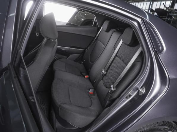 Kia Rio III Рестайлинг с пробегом 2015 года, цена 960 000 рублей, 157002 км, седан, Автокод Объявления