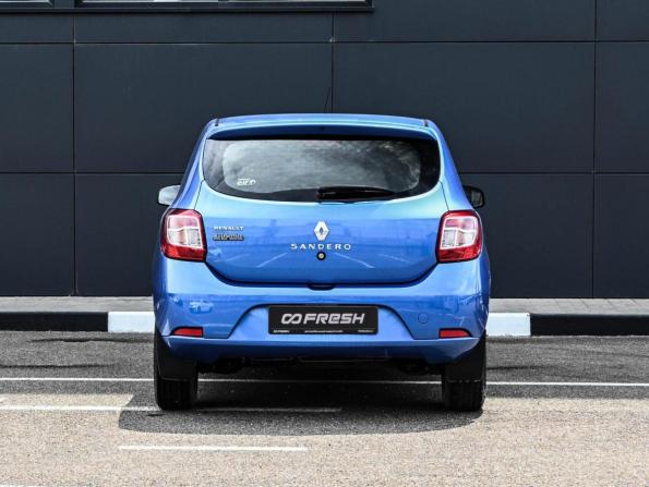 Renault Sandero II с пробегом 2015 года, цена 889 000 рублей, 24455 км, хэтчбек, Автокод Объявления