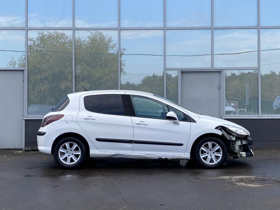 Peugeot 308 I Москва  - изображение 4