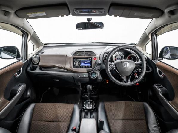 Honda Fit Shuttle I с пробегом 2011 года, цена 915 000 рублей, 182817 км, универсал, Автокод Объявления