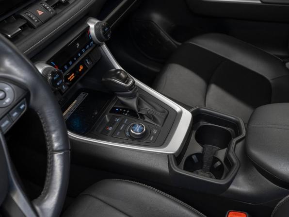 Toyota RAV4 V (XA50) с пробегом 2020 года, цена 3 180 000 рублей, 98279 км, внедорожник, Автокод Объявления