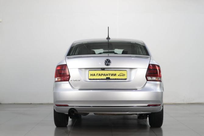 Volkswagen Polo V Рестайлинг с пробегом 2018 года, цена 1 319 000 рублей, 91500 км, седан, Автокод Объявления