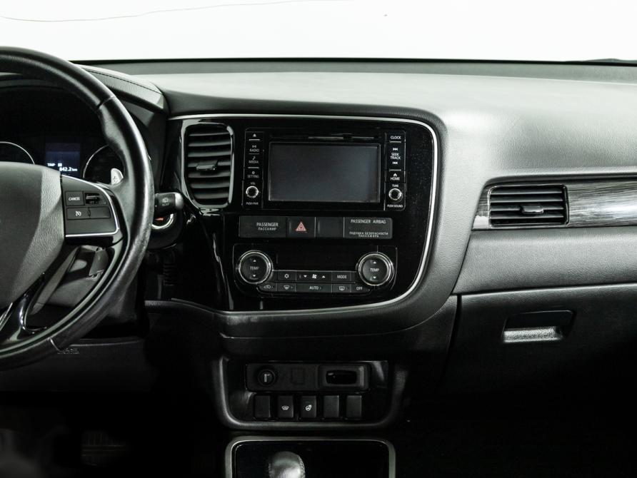 Mitsubishi Outlander III Рестайлинг 2 Санкт-Петербург  - изображение 14