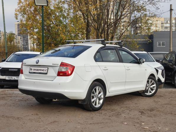 Skoda Rapid I с пробегом 2015 года, цена 599 000 рублей, 338000 км, лифтбек, Автокод Объявления