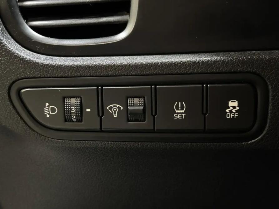 Kia Rio IV Саратов  - изображение 11