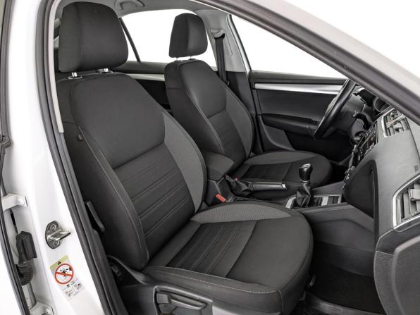 Skoda Octavia III (A7) Рестайлинг с пробегом 2019 года, цена 1 280 000 рублей, 182798 км, лифтбек, Автокод Объявления