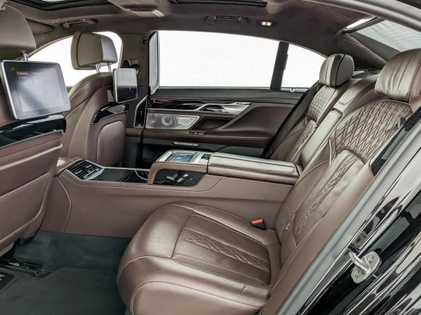BMW 7 серии VI (G11/G12) с пробегом 2017 года, цена 3 720 000 рублей, 117899 км, седан, Автокод Объявления