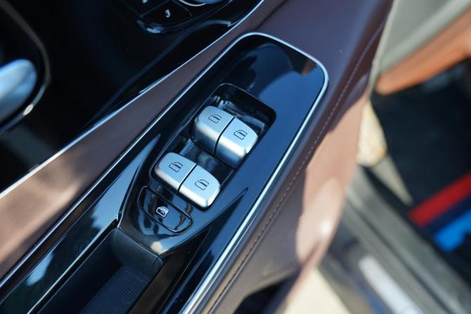 Exeed VX I Рестайлинг с пробегом 2023 года, цена 3 397 000 рублей, 51797 км, внедорожник, Автокод Объявления