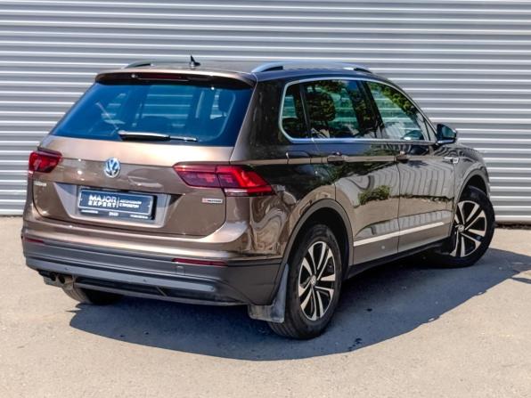 Volkswagen Tiguan II с пробегом 2019 года, цена 2 300 000 рублей, 185000 км, внедорожник, Автокод Объявления