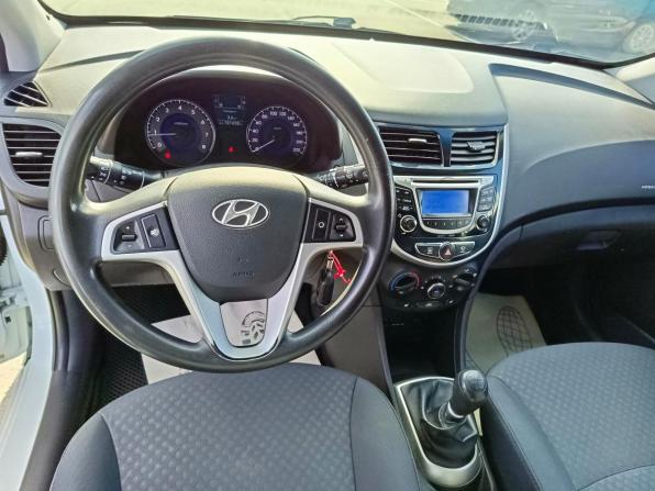 Hyundai Solaris I Рестайлинг с пробегом 2014 года, цена 799 995 рублей, 121333 км, хэтчбек, Автокод Объявления