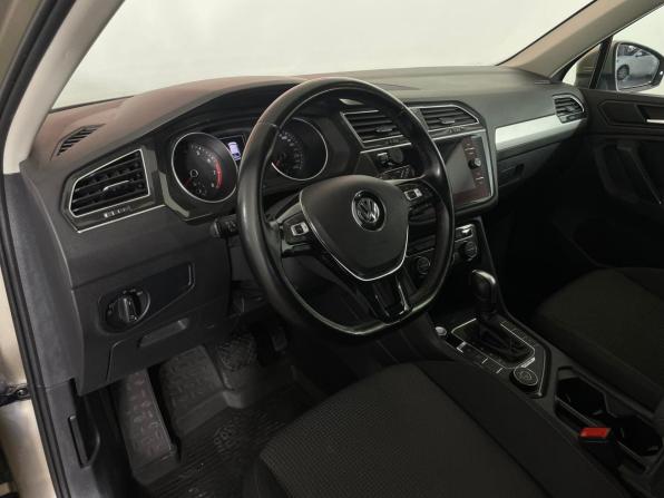 Volkswagen Tiguan II с пробегом 2020 года, цена 2 571 000 рублей, 119878 км, внедорожник, Автокод Объявления