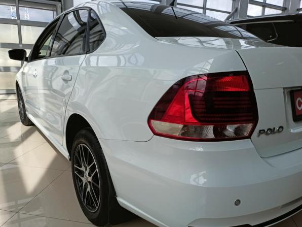 Volkswagen Polo V Рестайлинг с пробегом 2016 года, цена 899 000 рублей, 170000 км, седан, Автокод Объявления