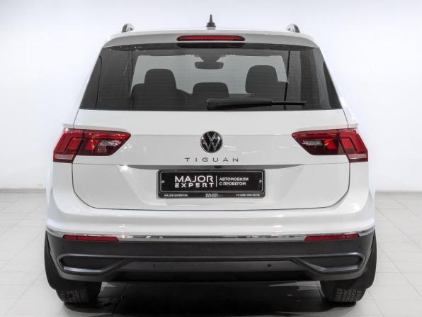 Volkswagen Tiguan II Рестайлинг с пробегом 2021 года, цена 2 790 000 рублей, 59853 км, внедорожник, Автокод Объявления