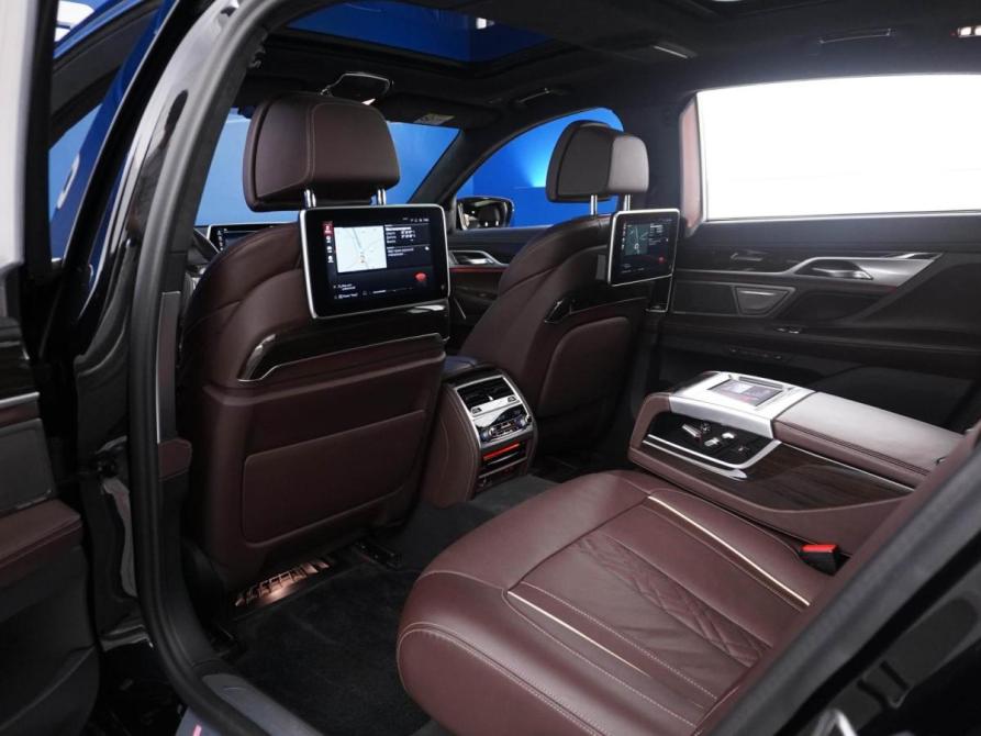 BMW 7 серии VI (G11/G12) Рестайлинг Москва  - изображение 11