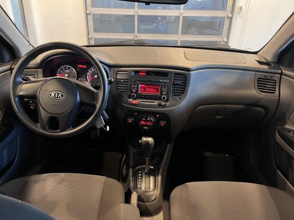 Kia Rio II Рестайлинг с пробегом 2011 года, цена 640 000 рублей, 147525 км, хэтчбек, Автокод Объявления