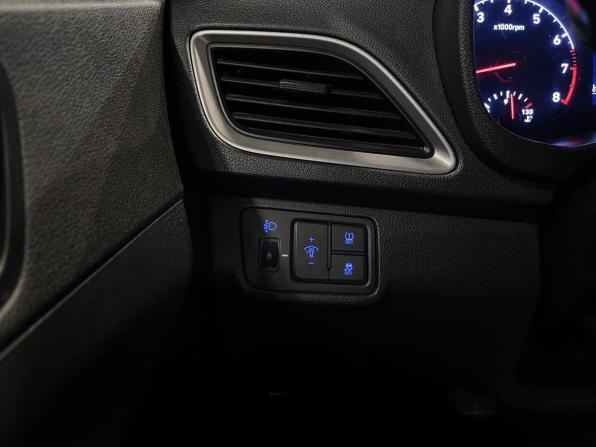 Hyundai Solaris II с пробегом 2019 года, цена 1 150 000 рублей, 140699 км, седан, Автокод Объявления