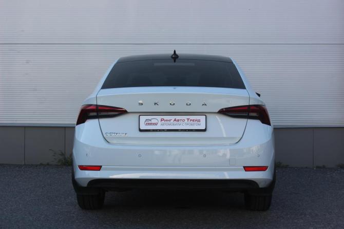 Skoda Octavia IV (A8) с пробегом 2021 года, цена 2 177 000 рублей, 127575 км, лифтбек, Автокод Объявления