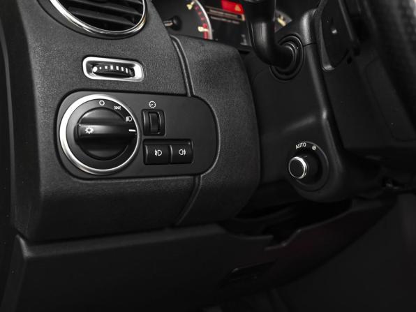 Land Rover Discovery IV Рестайлинг с пробегом 2016 года, цена 3 755 000 рублей, 179694 км, внедорожник, Автокод Объявления