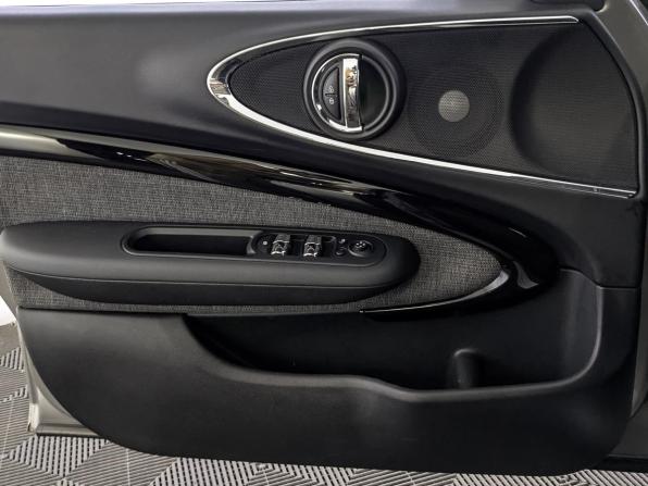Mini Clubman II Рестайлинг с пробегом 2019 года, цена 1 910 000 рублей, 187144 км, универсал, Автокод Объявления